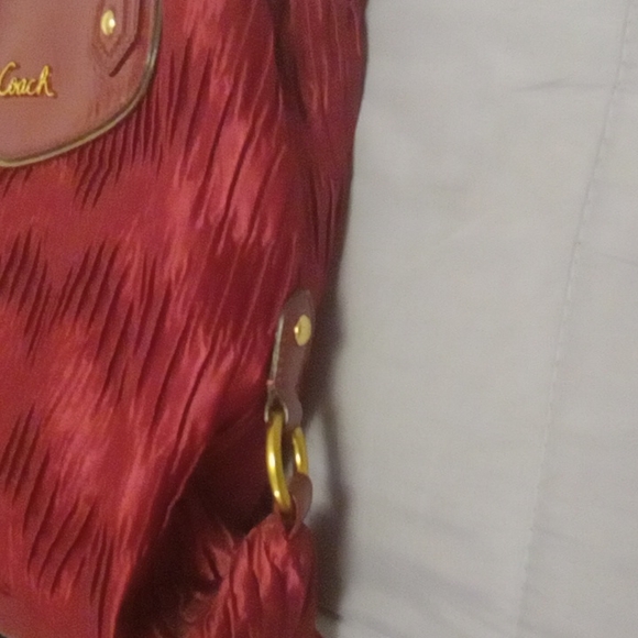 Authentic Coach Bag.   Cranberry Color.  Great for Fall or the Holidays! - Picture 8 of 15